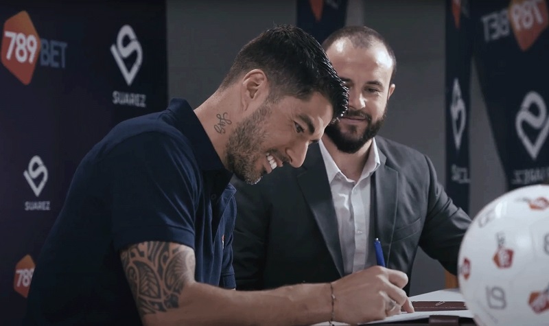 Lễ ký hợp tác giữa Luis Suarez và 789BET